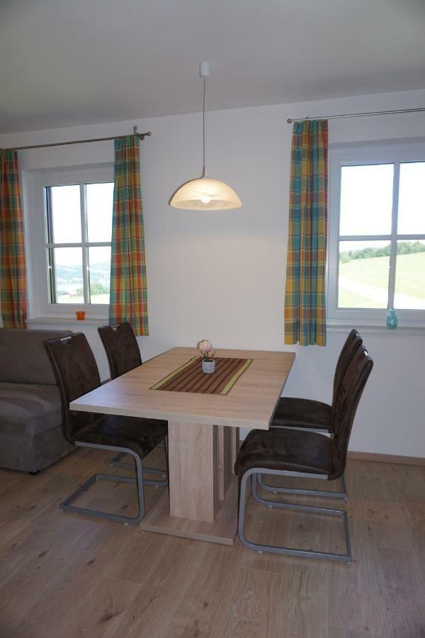 Ferienwohnung Hausleitner Zell am Moos Εξωτερικό φωτογραφία