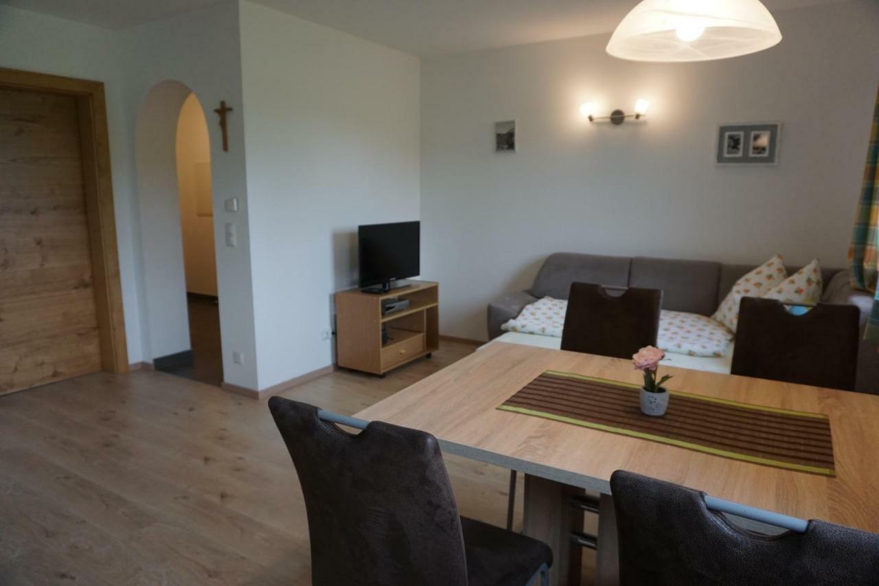 Ferienwohnung Hausleitner Zell am Moos Εξωτερικό φωτογραφία